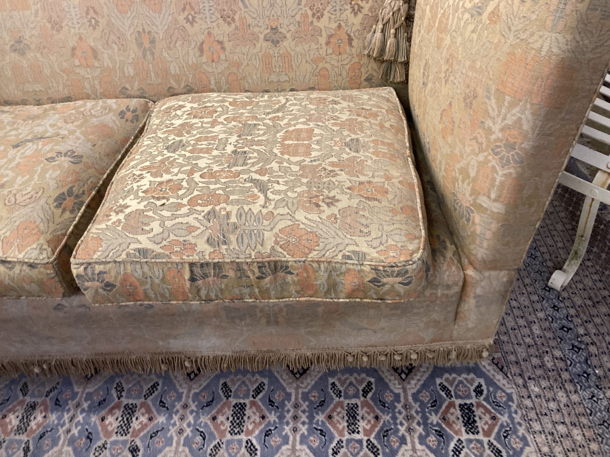 An early 20th century upholstered Knoll settee, width 166cm depth 84cm height 94cm